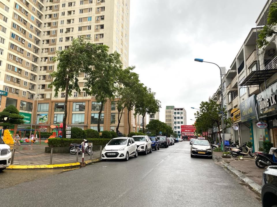 Townhouse Tân Tây Đô 92m² giá 18.8 tỷ - View đẹp, sổ đỏ chính chủ!