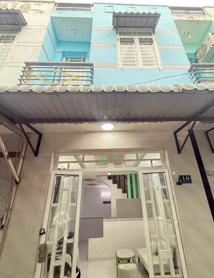 Nhà phố Cần Giuộc Long An 36m² giá 930 triệu - Tiện ích đầy đủ, an cư lý tưởng!