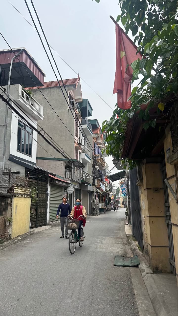 Đất nền Yên Viên 122m² giá 7.324 tỷ - Ô tô vào tận đất!