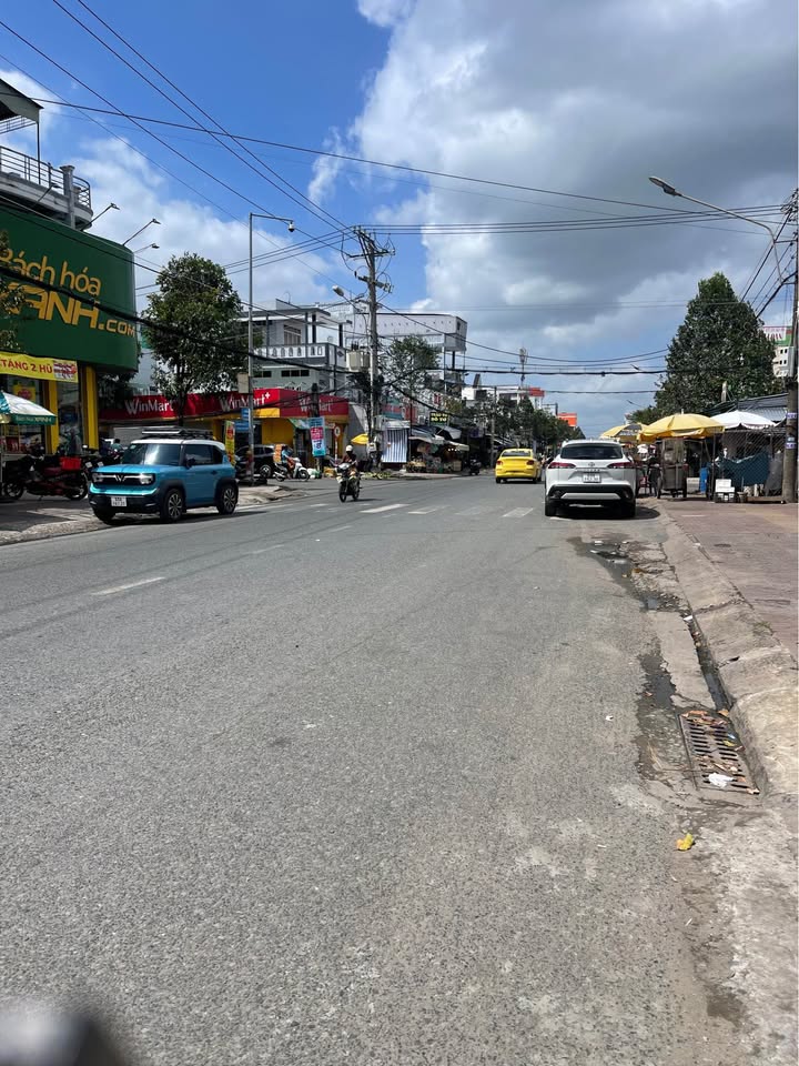 Bán nhà mặt tiền đường Nguyễn Công Chứ, Cà Mau 256m² giá 13 tỷ - Đầu tư sinh lời!