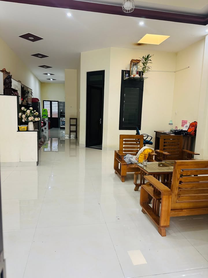 Nhà KDC Vĩnh Ký Trường Xuân 120m² giá 2.2 tỷ - Thiết kế sang trọng, sẵn sàng vào ở!