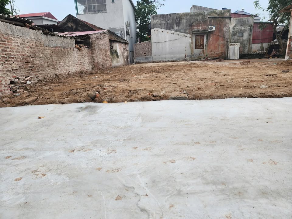 Đất nền Lương Bằng Kim Động 92m² giá 1 tỷ - Sổ hồng chính chủ, ô tô vào tận nơi!