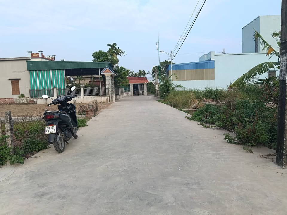 Đất nền chính chủ tại xóm Hoành Tiến, xã Bạch Long, 90m² - Giá đầu tư hấp dẫn!