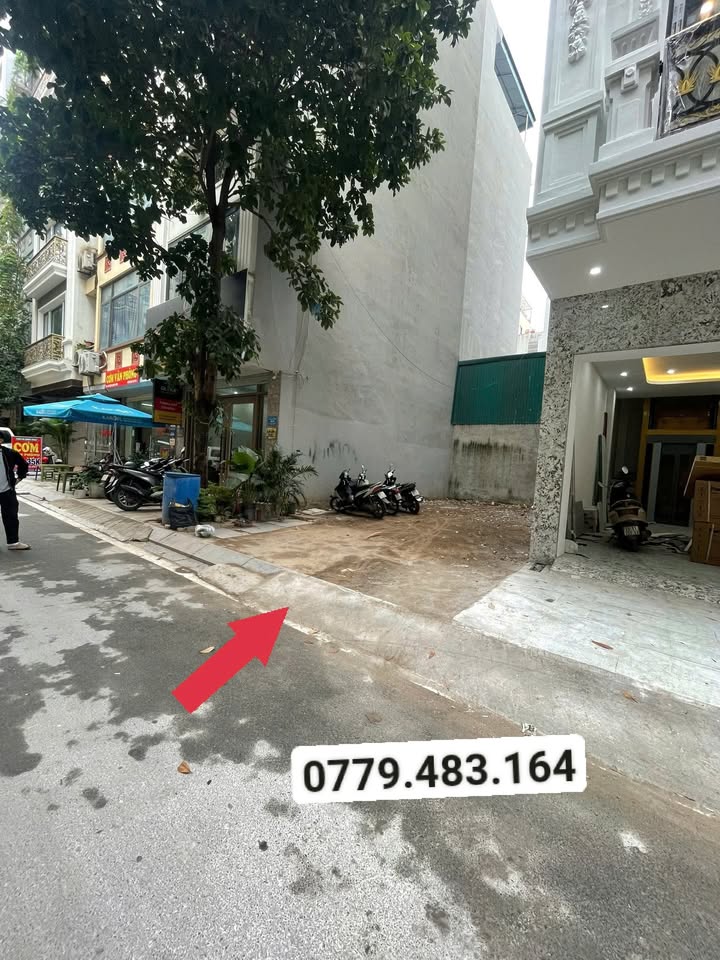 Đất nền 50m² tại Cầu Giấy - Chỉ 1,95 tỷ - Giá rẻ như cho!