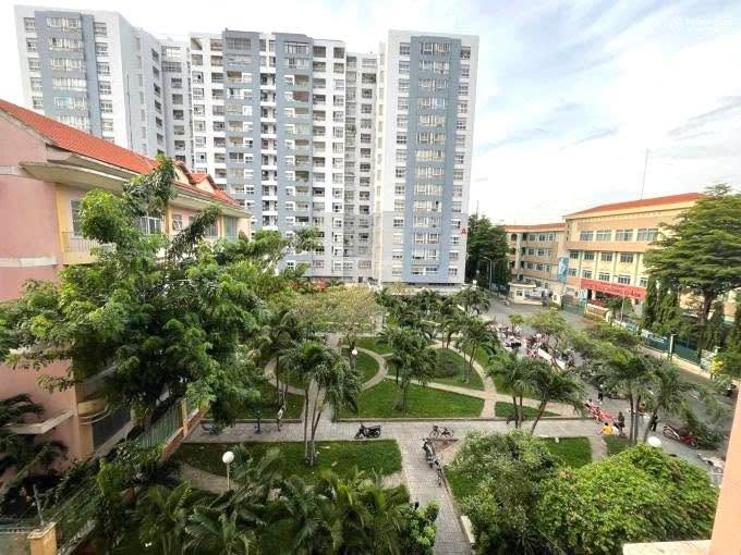 Căn hộ Chung cư Bàu Cát 2, Quận Tân Bình, 65m² giá 3.8 tỷ - Sổ hồng chính chủ!