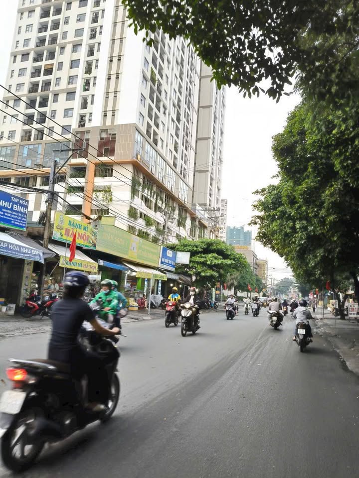 Đất nền mặt tiền Lê Trọng Tấn, Dĩ An 201m² giá 20.5 tỷ - Đầu tư sinh lời cao!