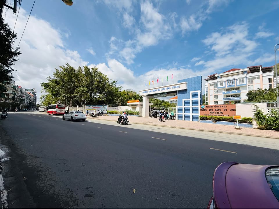 Nhà 4 Tầng Mặt Tiền Đường Điện Biên Phủ, Nha Trang 100m² - Kinh Doanh Sầm Uất Gần Biển!