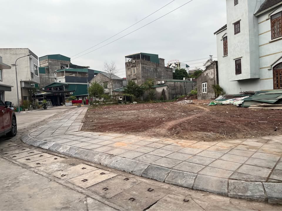 Lô góc khu 7 Ka Long, Móng Cái 76.7m² giá 2.1 tỷ - Cơ hội đầu tư tốt!