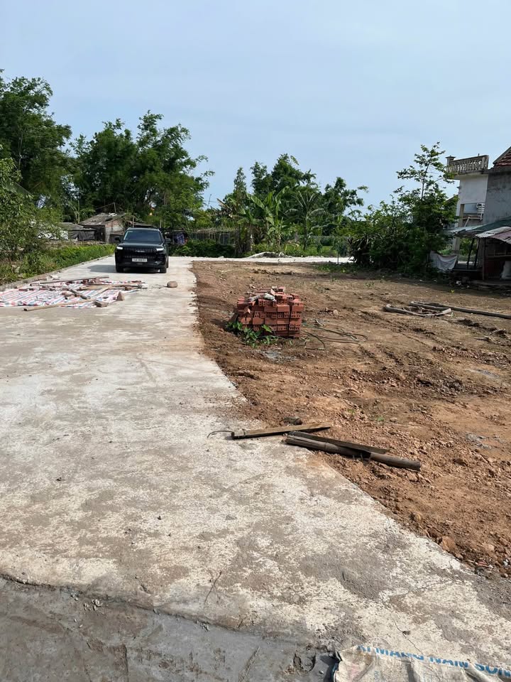 Đất thổ cư thôn 6 Hải Xuân 100m² giá 1 tỷ - Vị trí đắc địa, giao thông thuận lợi!