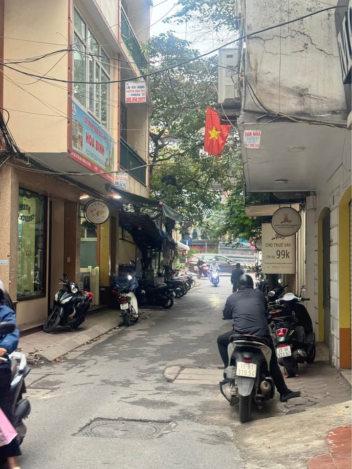 Nhà mặt phố Thái Hà Đống Đa 50m² giá 24 tỷ - Kinh doanh sầm uất, ô tô tránh