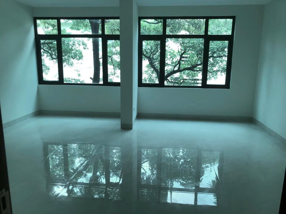 Cho thuê FrontHouse đường Nguyễn Chí Thanh, quận Đống Đa, diện tích 47m² - Kinh doanh sầm uất!