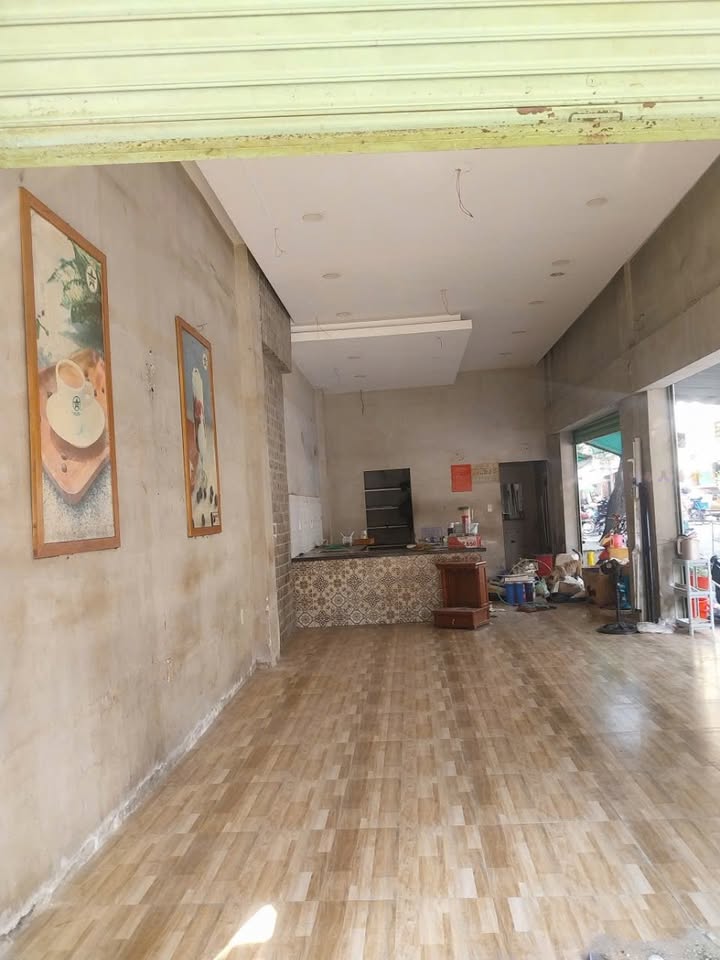 Cho thuê mặt bằng 2 mặt tiền Nguyễn Chí Thanh, Q11 giá thỏa thuận - Không gian bắt mắt, dễ thu hút khách!