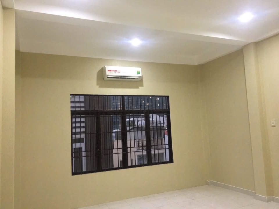 Nhà mặt tiền đường Nguyễn Hữu Cảnh, Bình Thạnh 40m² giá 22 triệu - Cho thuê ngay!