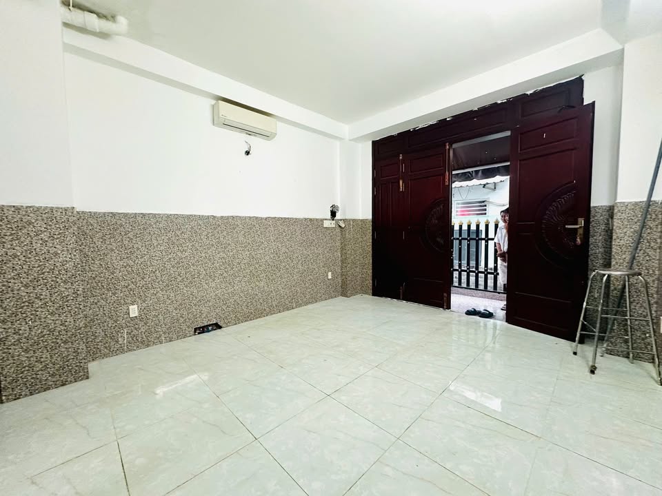 Phòng Trống Cho Thuê 3 Tháng 2, Quận 11 - Diện Tích Lớn, Giá Thỏa Thuận!