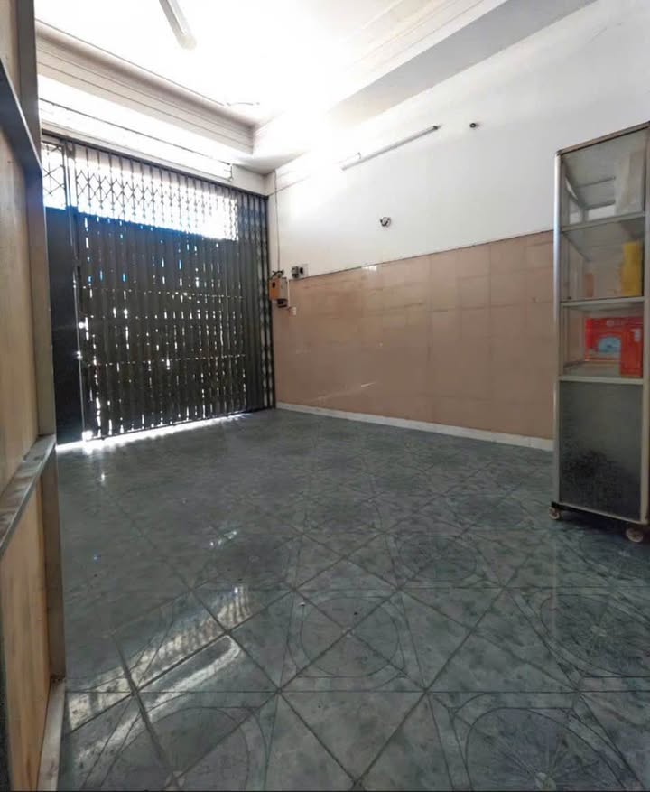 Cho thuê mặt bằng mặt tiền Phương Sài 20m² giá 9 triệu - Kinh doanh sạch, không hàng ăn uống!