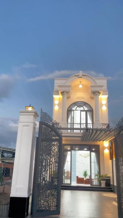 Nhà Lầu Mới Hoàn Thiện 150m² tại Khu Phố Hiệp Thạnh - Giá 2.98 Tỷ Thương Lượng!