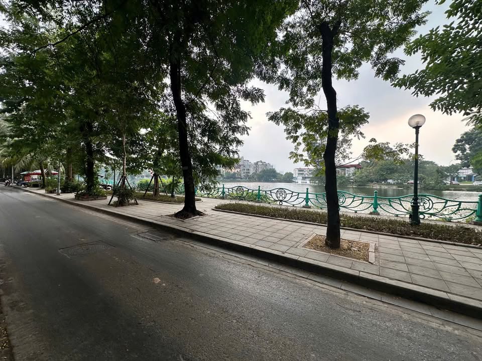 Mặt bằng cho thuê phố Yên Phụ 100m² giá 30 triệu - Kinh doanh sôi nổi!