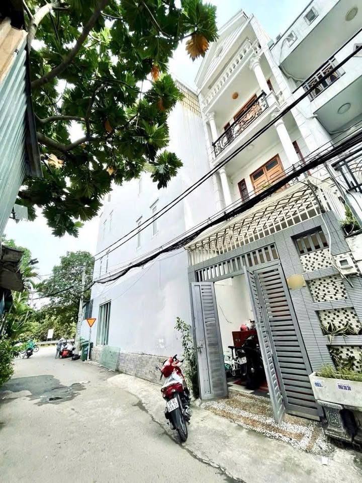 Nhà 4 tầng An Phú Đông 60m² giá 6.1 tỷ - Full nội thất, sổ hồng chính chủ!