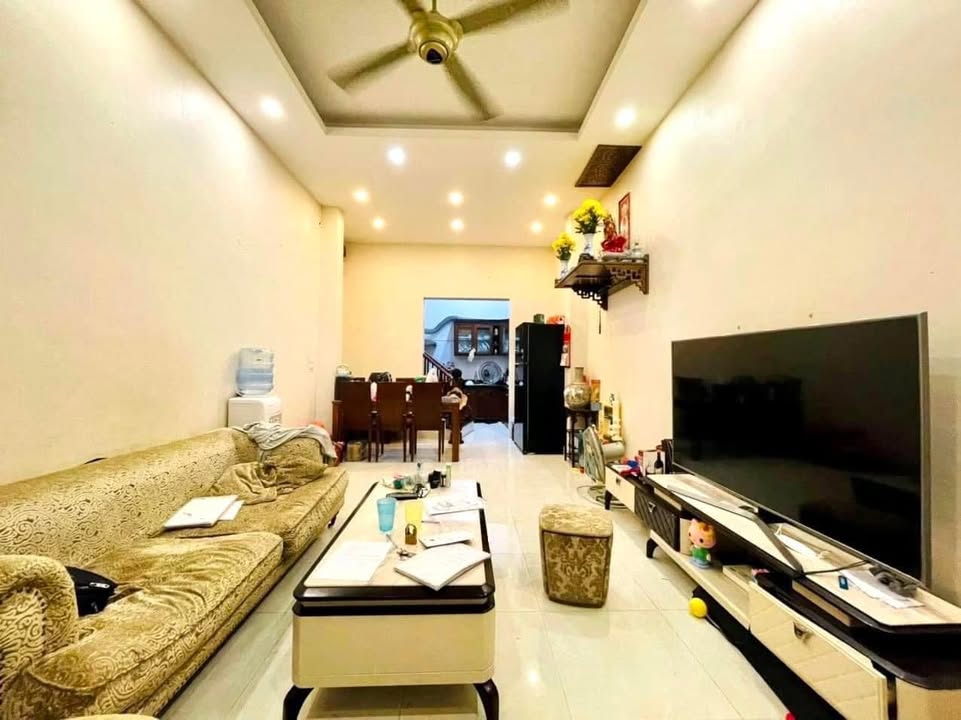 Nhà lô góc 50m² Ngõ 36 Lê Thanh Nghị giá 4.85 tỷ - Không thể bỏ lỡ!