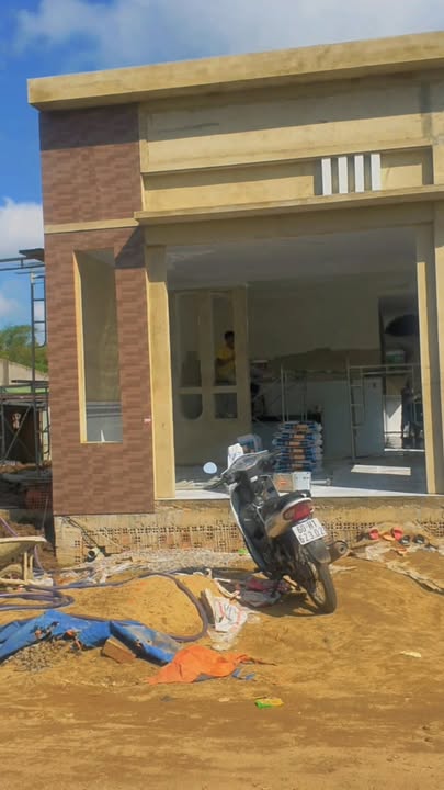 Nhà góc 2 mặt tiền đường Nông Cơ, Sông Thao, Trảng Bom giá 1.75 tỷ - Thiết kế hiện đại, tiện nghi!