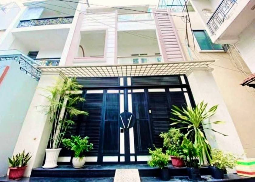 Nhà phố Trần Bình Trọng, Quận 5, 142.6m² giá 18.8 tỷ - Dòng tiền ổn định 40 triệu/tháng!