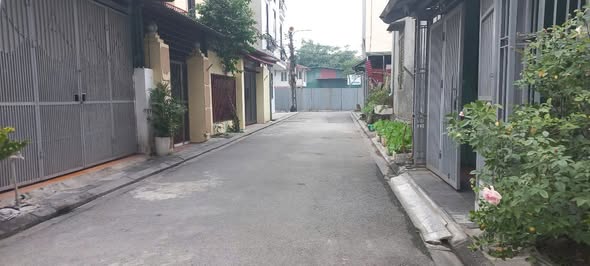 Nhà riêng Đông Anh 60m² giá 6 tỷ - Ngõ thông ô tô tránh, tiện ích đầy đủ!