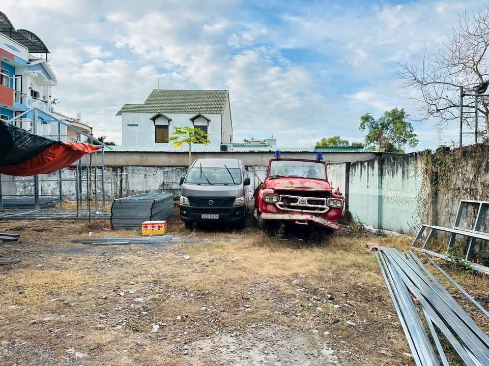 Đất liền kề Hẻm 130, đường số 11, Thủ Đức 295m² giá 18 tỷ - Đầu tư hấp dẫn!