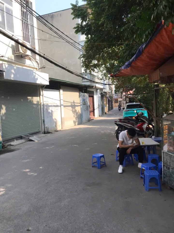 Nhà 3 tầng đường Chiến Thắng, La Khê 45m² giá 6.6 tỷ - Ô tô đỗ cửa, vị trí đắc địa!