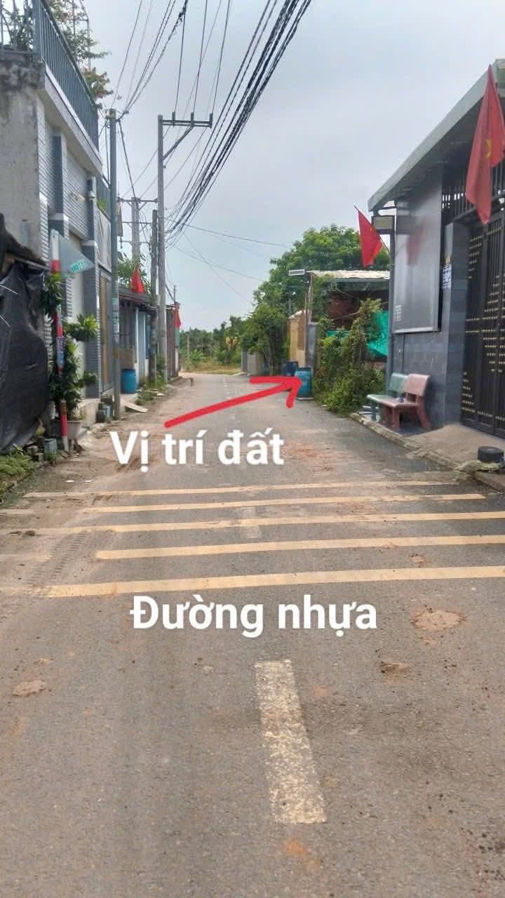 Đất mặt tiền đường nhựa 72m² giá 2.45 tỷ - Cơ hội đầu tư hấp dẫn tại Dĩ An!