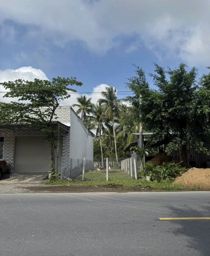 Đất nền mặt tiền Quốc Lộ 60 Hòa Lộc 108m² giá 899 triệu - Cơ hội đầu tư hấp dẫn!