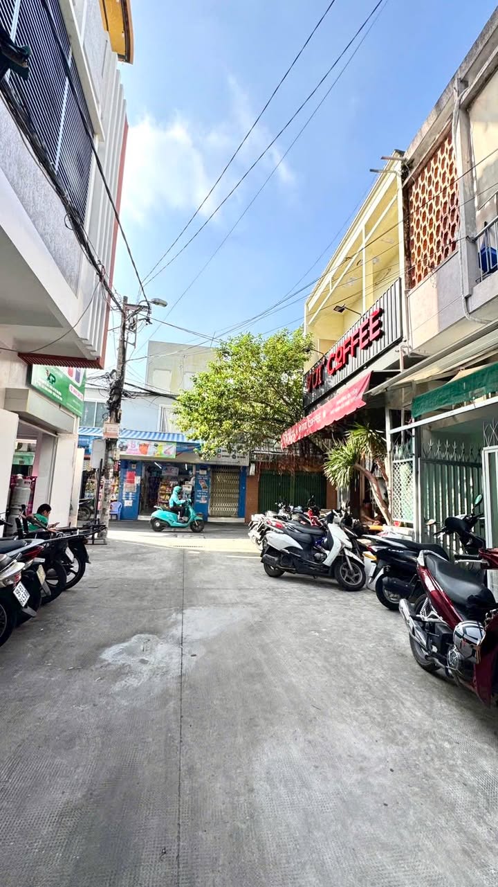 Mặt tiền kinh doanh 95m² Chợ Bà Chiểu - Sổ hồng riêng, giá chỉ 14.88 tỷ!