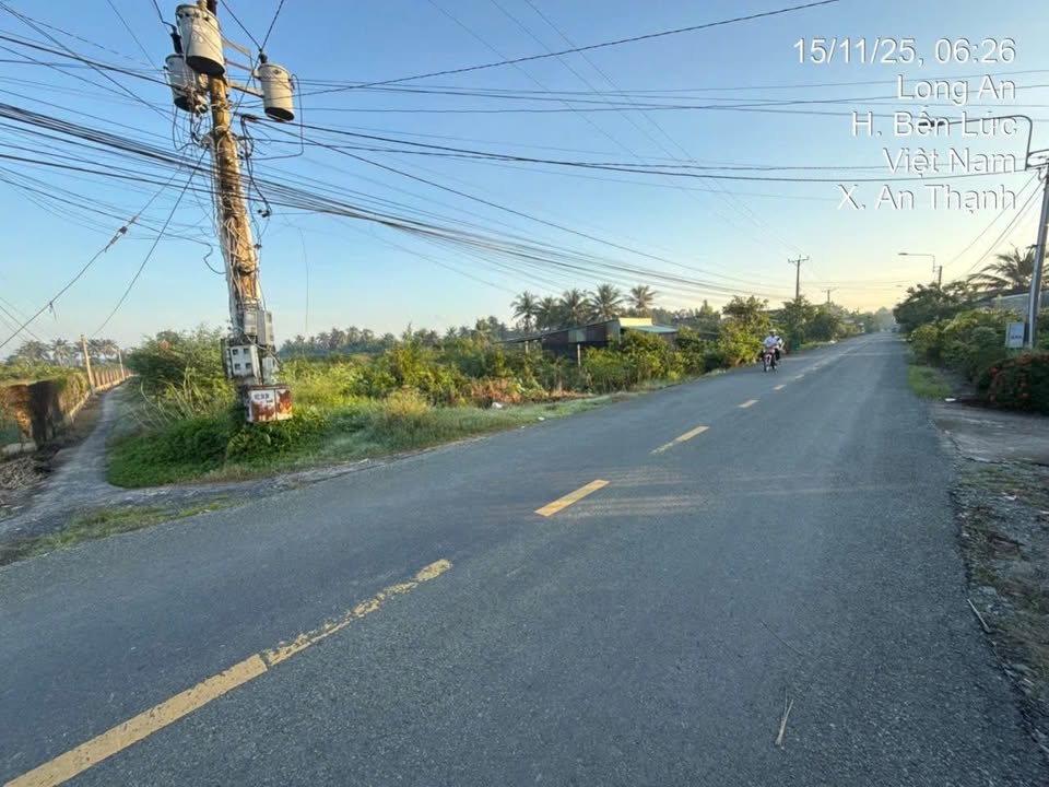 Đất thổ cư 250m² ấp 6 Tân Bửu, Bến Lức giá 2.5 tỷ - Mặt tiền kinh doanh đẹp!