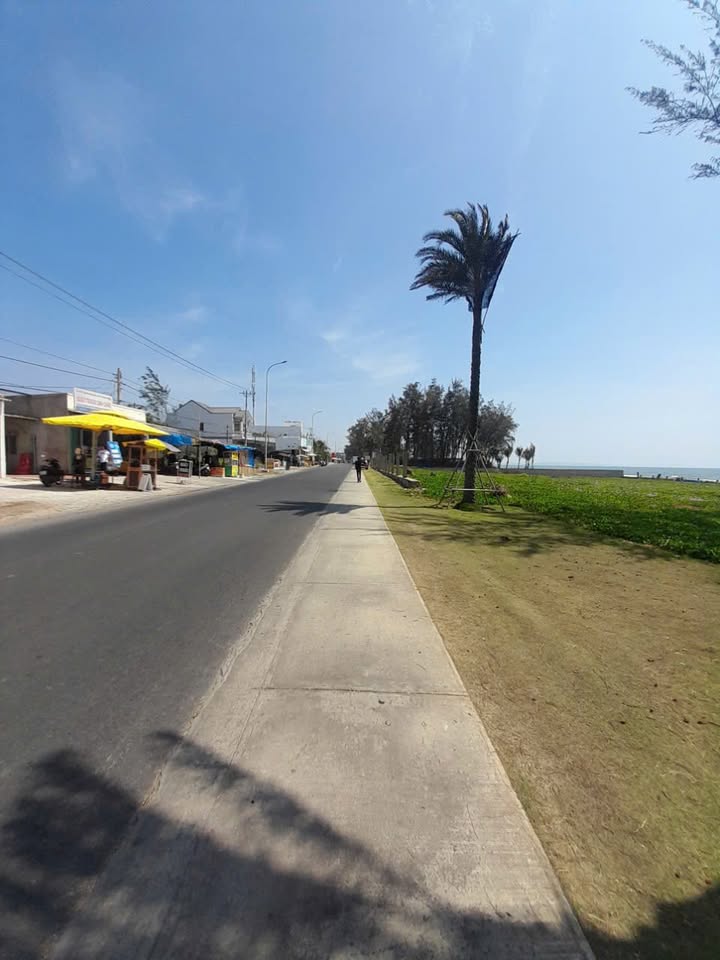 Đất Lạc Long Quân, Tiến Thành 357m² giá 10 tỷ - Sổ đỏ chính chủ, mặt tiền đẹp!