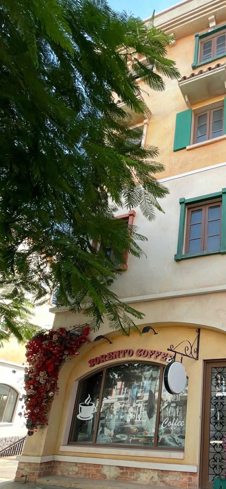 Shophouse cho thuê mặt đường Amalfi 120m² - View biển tuyệt đẹp!