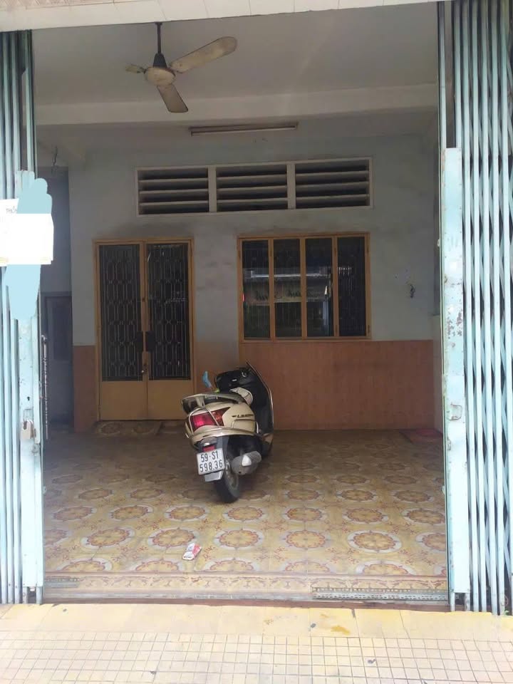 Nhà mặt tiền Hòa Hảo, Quận 10, 90m² giá 35 triệu - Phù hợp kinh doanh hoặc ở ngay!