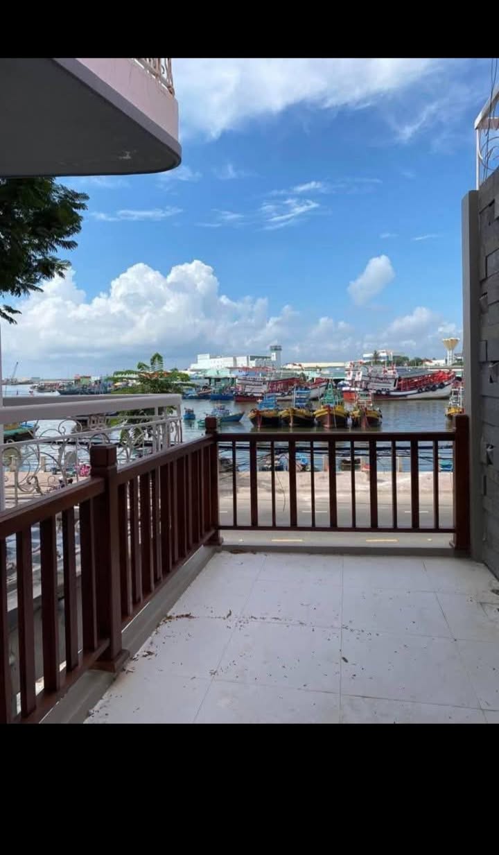 Nhà nguyên căn Phạm Văn Đồng, Phan Thiết 120m² giá 9 triệu - Sẵn sàng vào ở ngay!