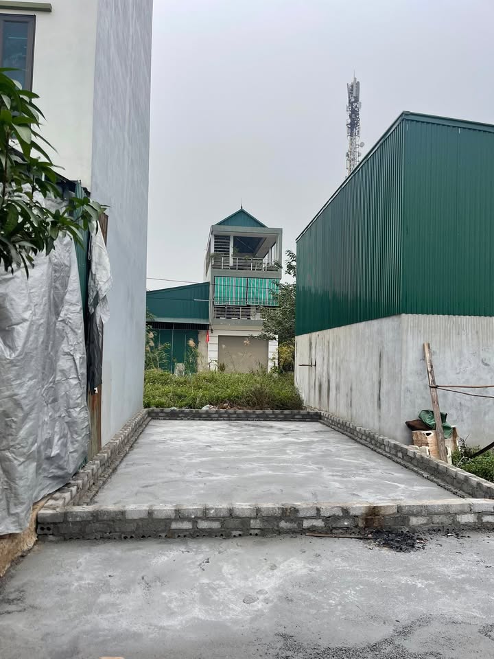 Đất Tái Định Cư Hà Hồi 30m² giá 2.3 tỷ - Cơ hội đầu tư tuyệt vời!