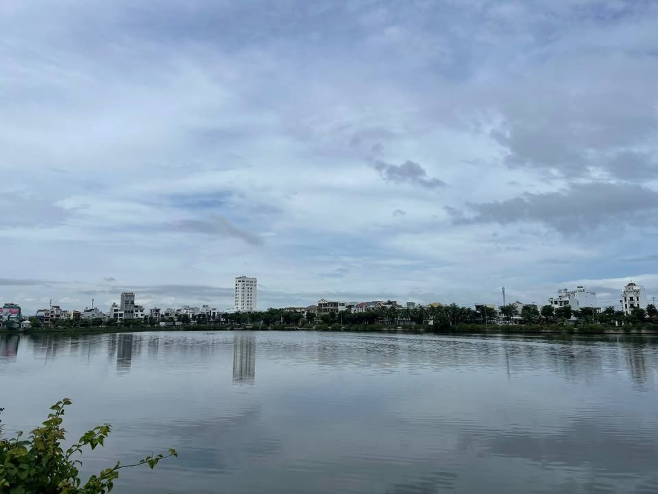 Nhà Mặt Tiền Lưu Hữu Phước, Quy Nhơn 63m² giá 5.6 tỷ - Vị trí đẹp, kinh doanh thuận lợi!