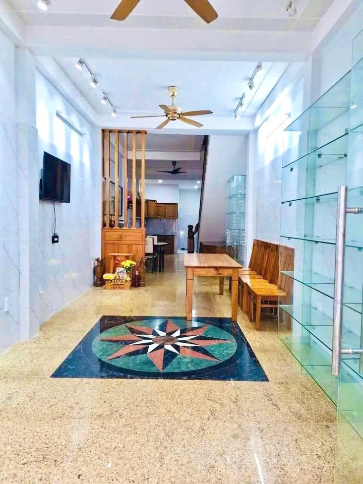 Nhà mặt tiền Tăng Bạt Hổ, Quy Nhơn 67m² giá 5 tỷ - Đầu tư sinh lời ngay!