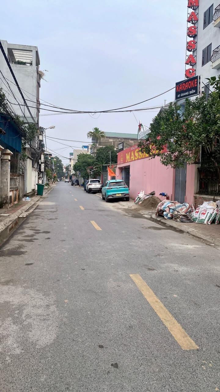 Đất vàng Giang Biên 62.5m² giá 13.3 tỷ - Lô góc đẹp khẳng định vị thế kinh doanh!