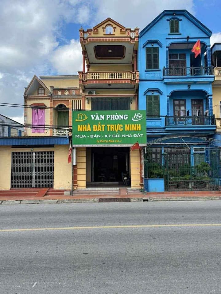 Nhà 4 tầng Quốc lộ 21, xã Cổ Lễ, 190m² - Vị trí đắc địa cho kinh doanh!