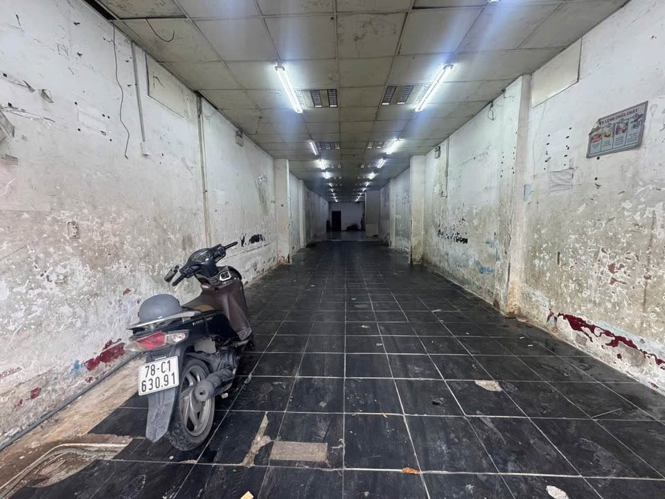 Cho thuê kho xưởng mặt bằng kinh doanh tại Nơ Trang Long 126m² - Giá chỉ 35 triệu/tháng