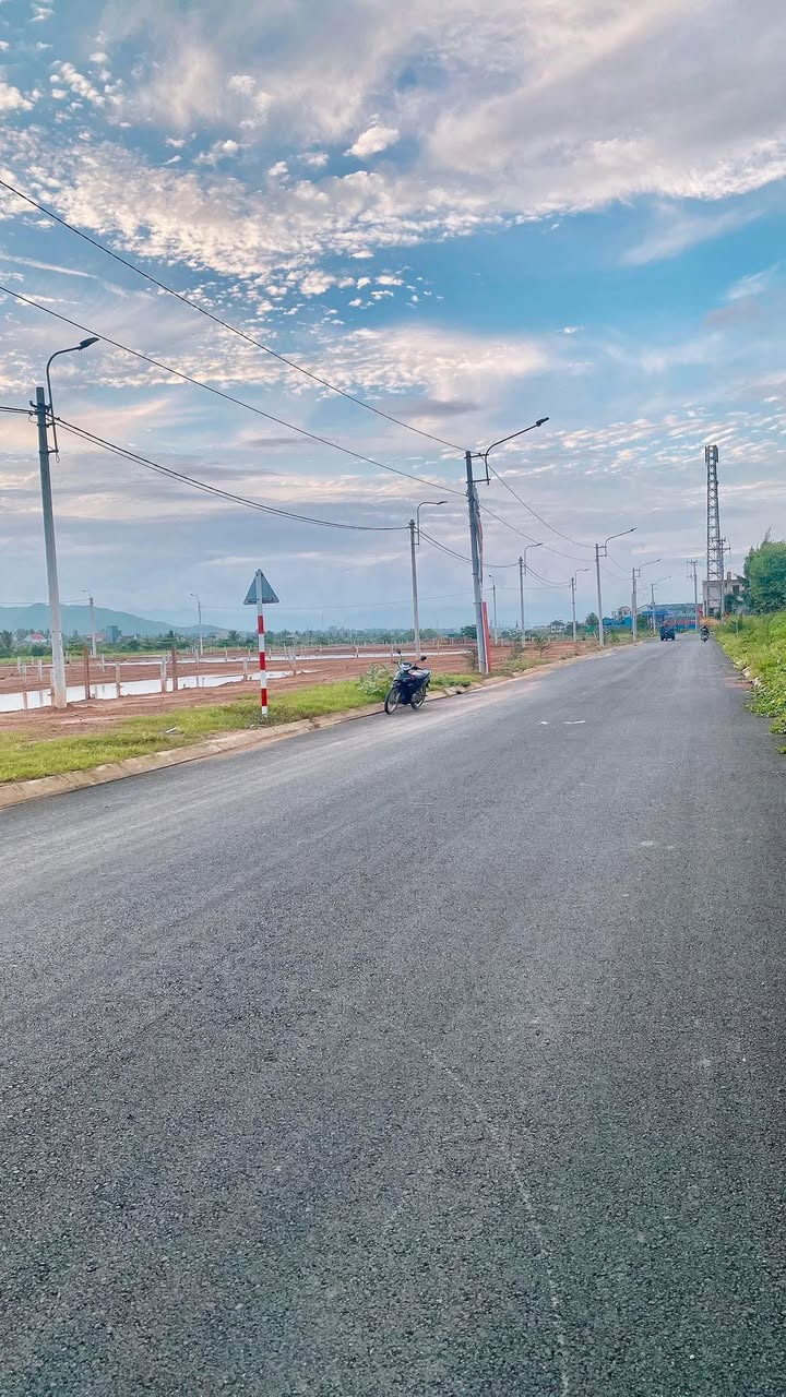 Đất nền Hoài Hải 115m² giá thỏa thuận - Vị trí đắc địa gần biển!