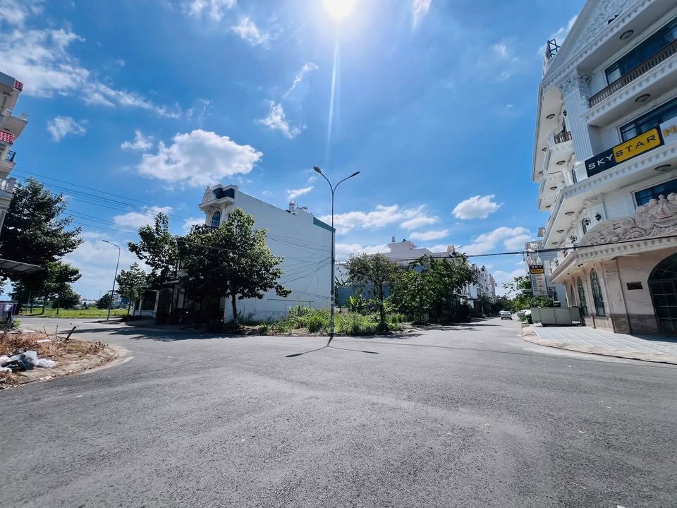 Đất nền góc 2 mặt tiền tại đường B23 & B12, Cái Răng, 208m² - Sổ hồng chính chủ!