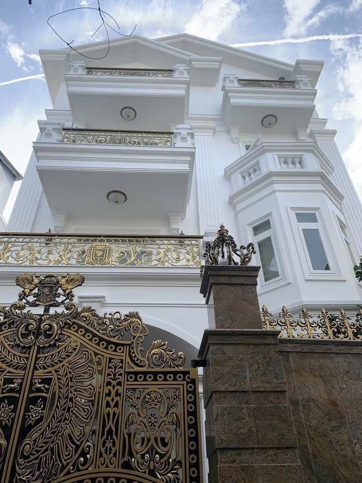 Biệt thự Townhouse Bắc Hải Quận 10 100m² giá 12 tỷ - Full nội thất, ô tô vào tận nhà!