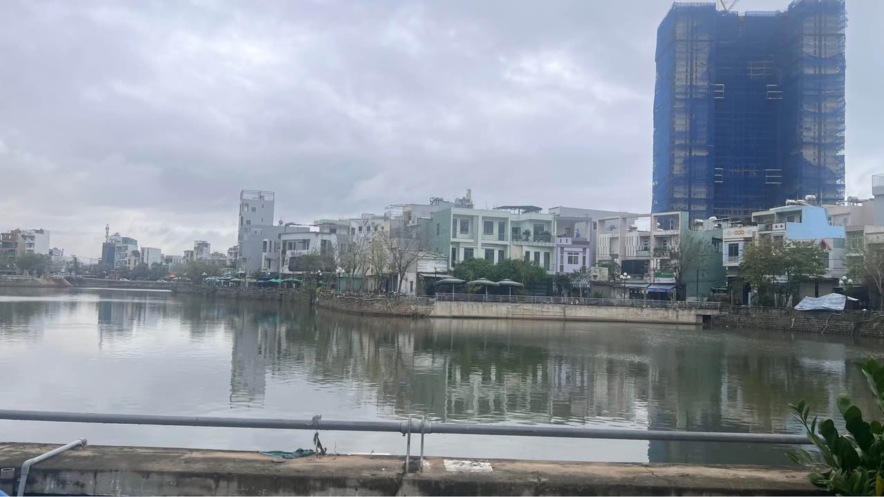 Bán đất mặt tiền Huỳnh Tấn Phát, Quy Nhơn 80m² giá 5.7 tỷ - Sổ đỏ chính chủ!