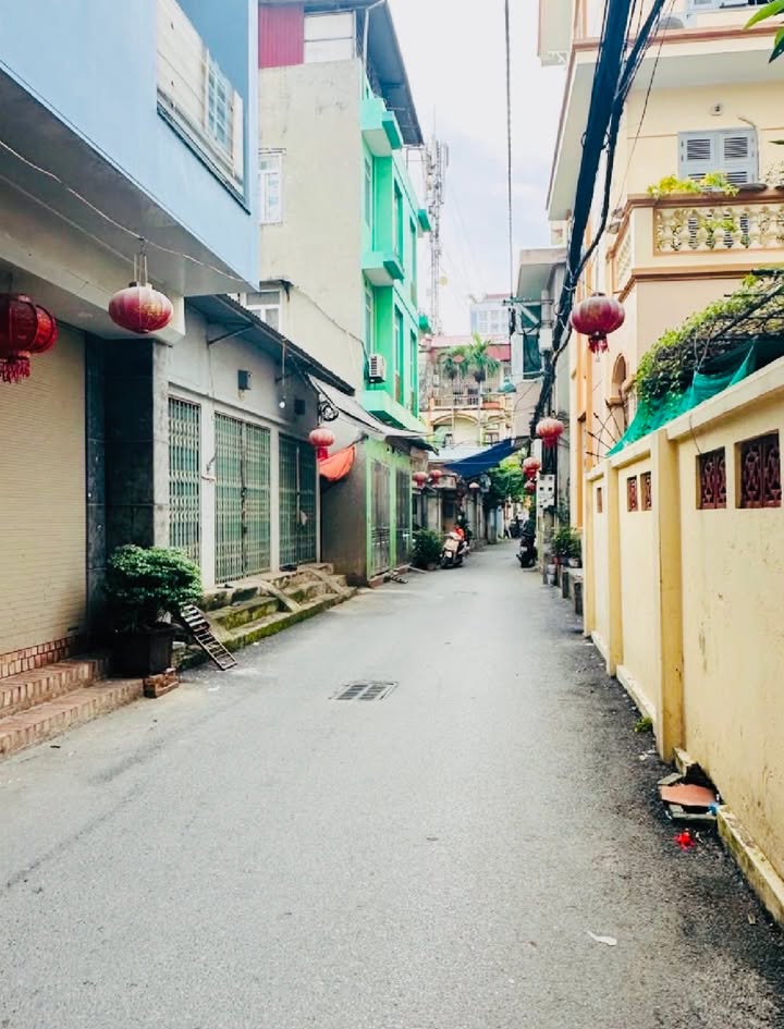 Nhà phố Vạn Phúc, Hà Đông 35m² giá 7 tỷ - Thiết kế hiện đại, sang trọng!