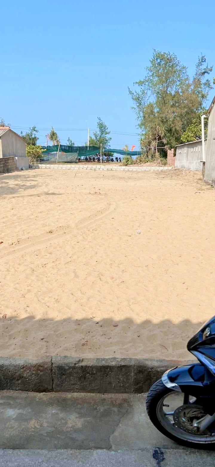 Đất nền Hoài Hải 240m² giá 2 tỷ - Phù hợp kinh doanh du lịch!