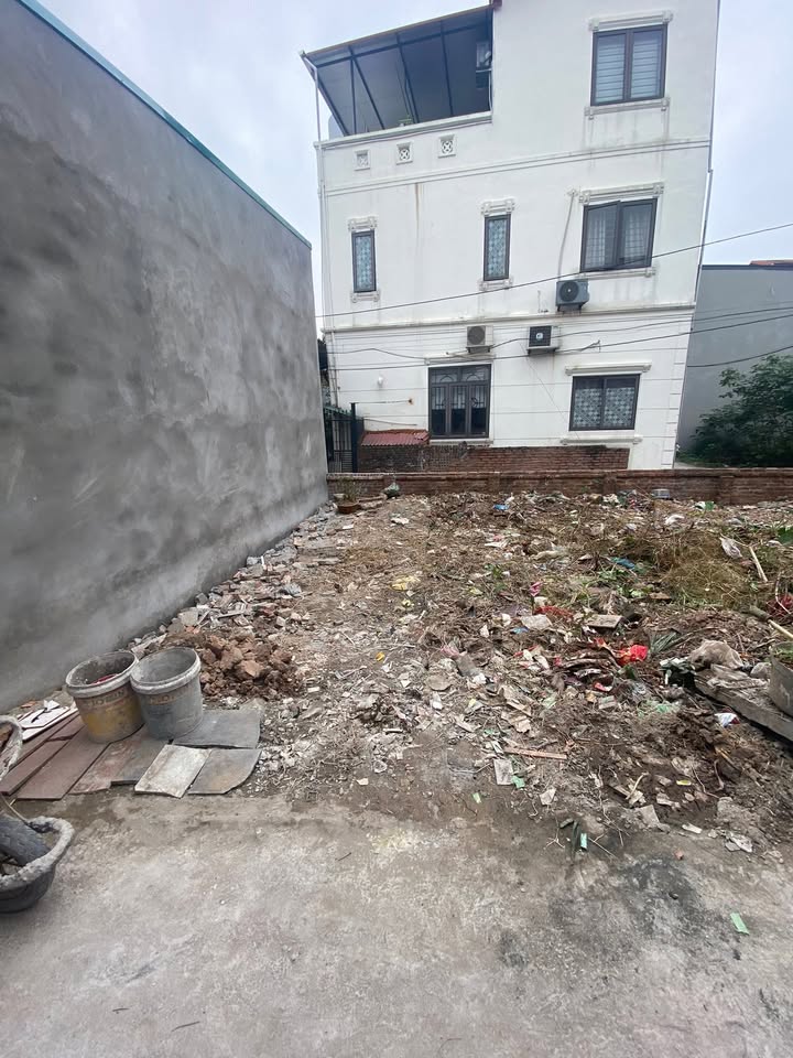 Nhà riêng Đông Dư, Gia Lâm 40m² giá 3.25 tỷ - Vị trí đẹp, tiện ích đầy đủ!