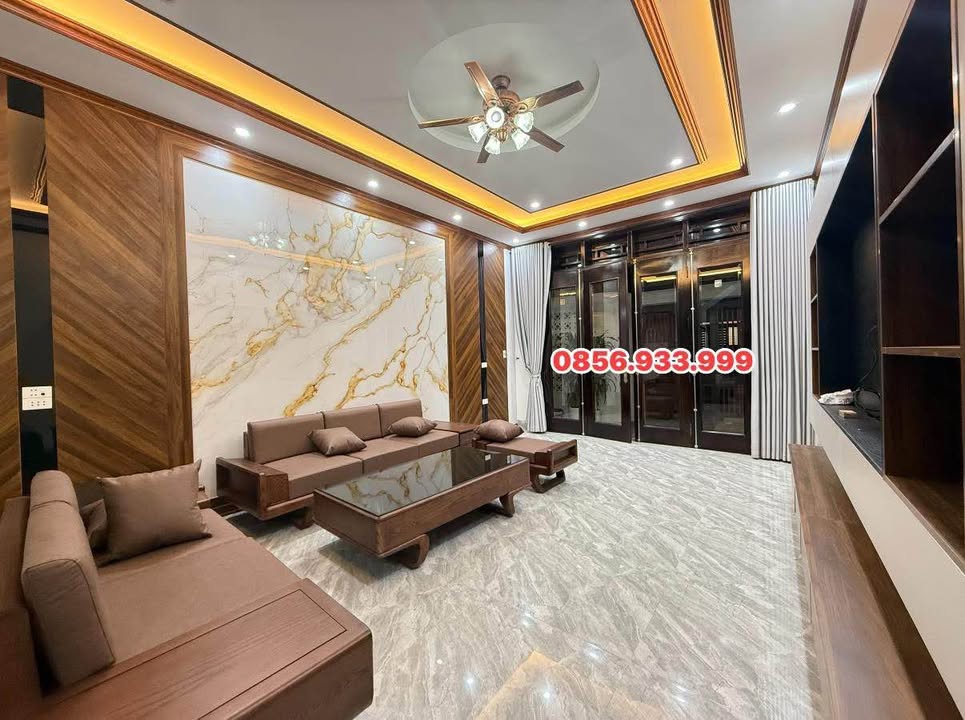 Nhà mặt đường Nguyễn Phong Sắc, Mai Pha 72m² - Phù hợp để ở và kinh doanh!